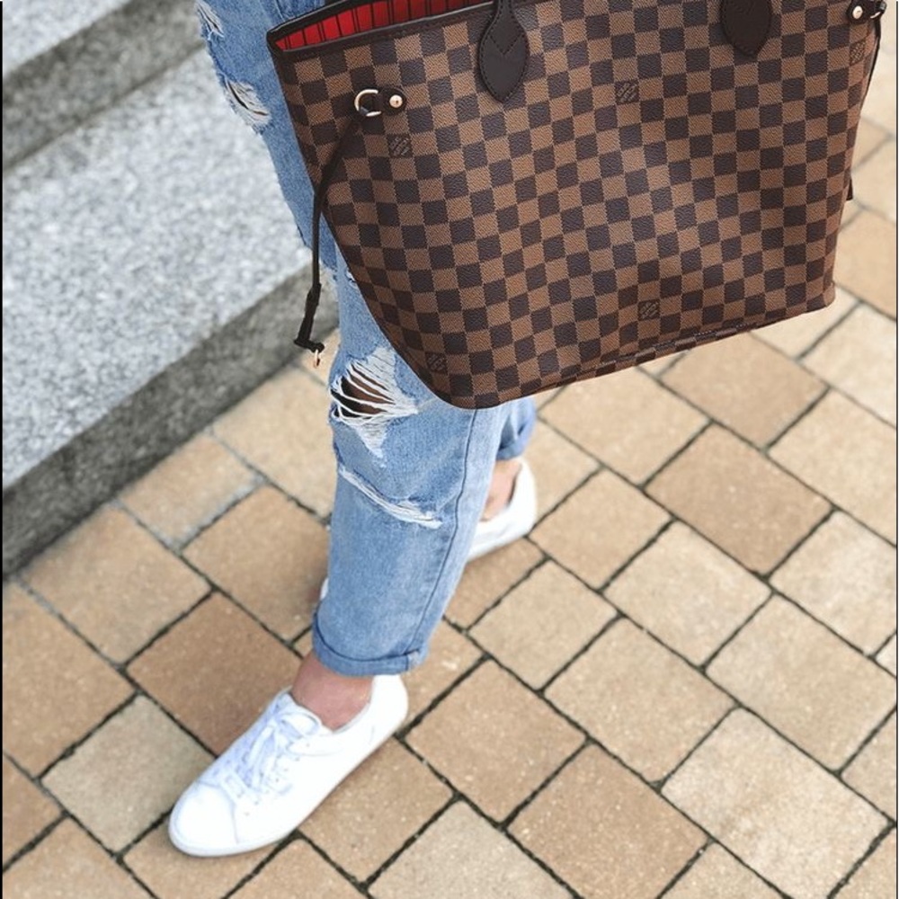 Meet your Posher, Alicia